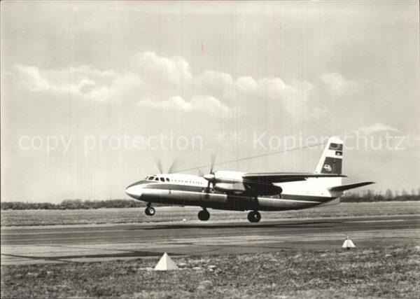 Flugzeuge Zivil Interflug Turboprop AN-24