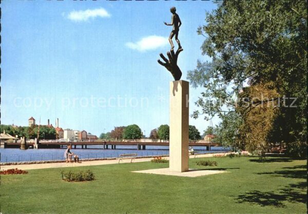 Eskilstuna Carl Milles Guds Hand
