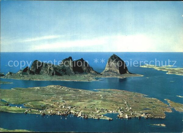 Norge Norwegen Traena Island in Nordland