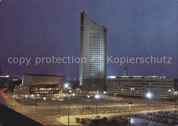 Leipzig Blick zum Karl Marx Platz Nacht