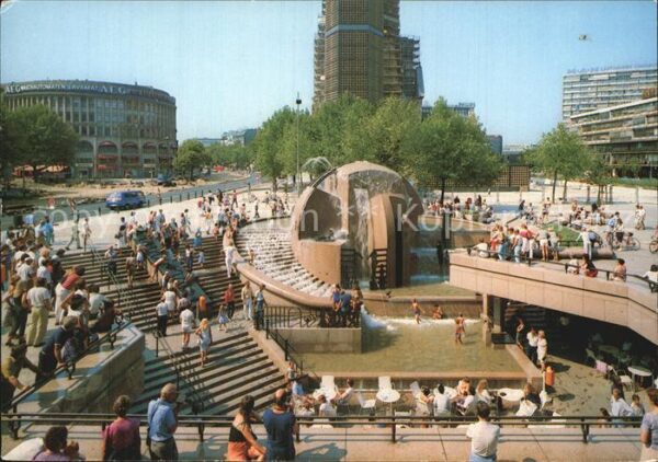 Berlin Brunnen von Schmettau Gedächtniskirche