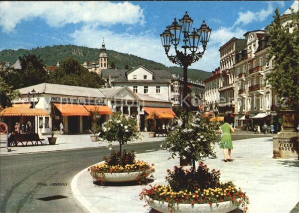Baden-Baden Goetheplatz Blick zur Stiftskirche