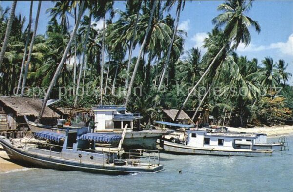 Phuket Chalong Bay Boote