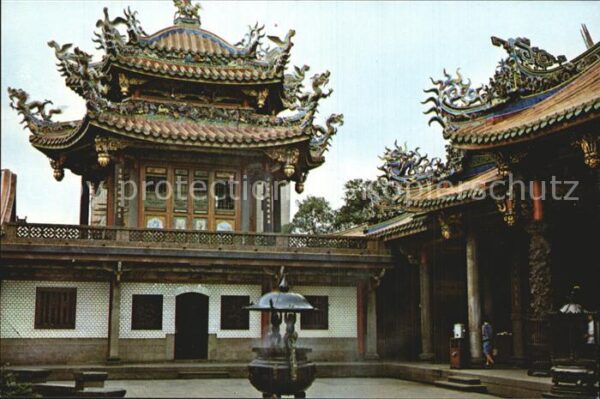 Taiwan Lung Shan Temple