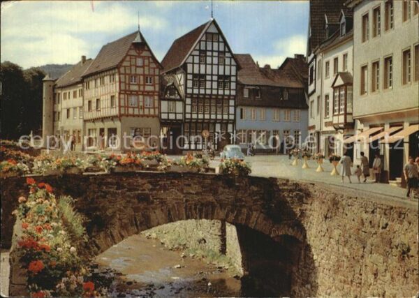 Bad Muenstereifel Erftbrücke und alte Fachwerkhäuser am M