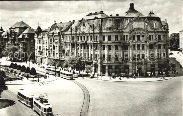 Timisoara Platz mit Strassenbahnen