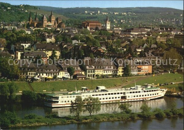 Trier Fliegeraufnahme Moselpartie mit Dampfer