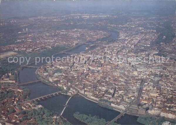 Praha Prahy Prague Fliegeraufnahme mit Brücken