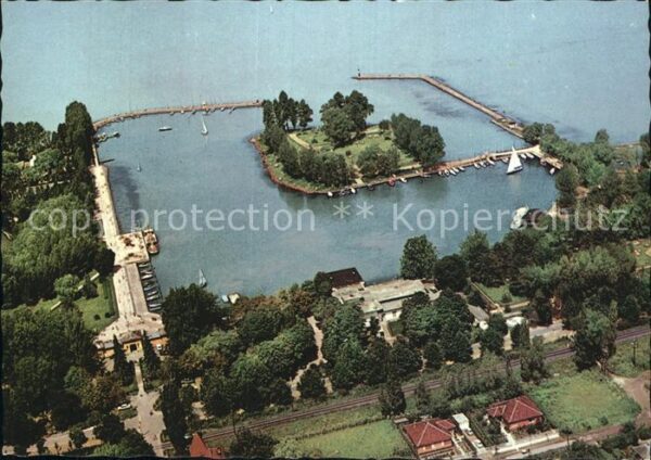 Balatonfoeldvar Fliegeraufnahme Seepartie