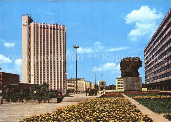 Karl-Marx-Stadt Interhotel Kongreß Karl-Marks-Denkmal