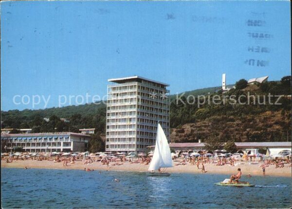 Slatni Pjasazi Strandpartie mit Hotels