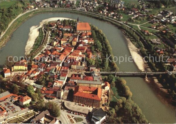 Laufen Salzach Fliegeraufnahme Altstadt Schloss Stifts