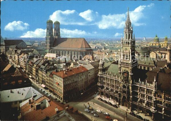 Muenchen Frauenkirche Rathaus