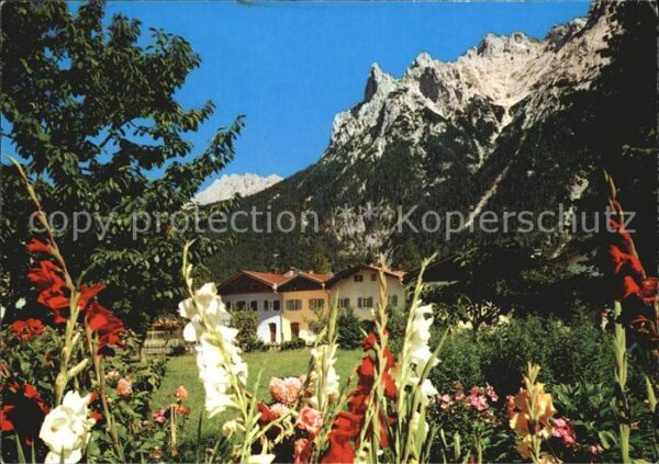 Mittenwald Bayern Häuser Untermarkt Karwendelgebirge