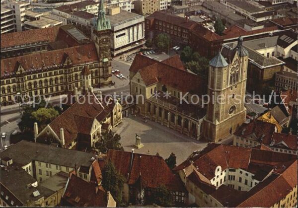 Braunschweig Fliegeraufnahme Burgplatz und Rathaus