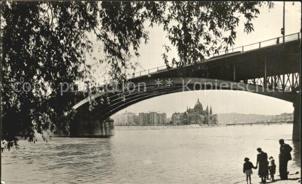 Budapest Donaubrücke