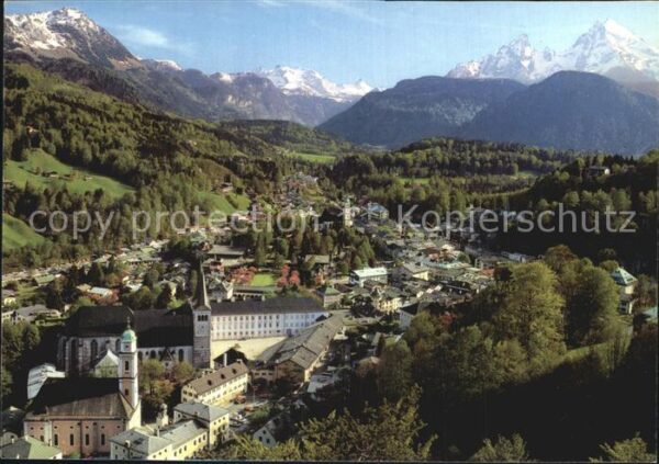 Berchtesgaden Markt mit Steinernem Meer und Watzmann