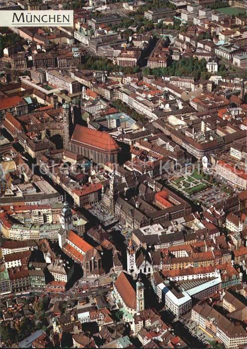 Muenchen Fliegeraufnahme Rathaus Marienplatz Fra