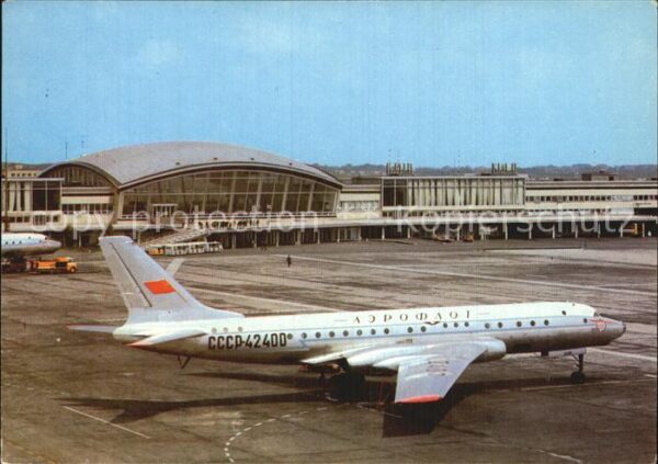 Flugzeuge Zivil Flughafen Borispol CCCP-42400