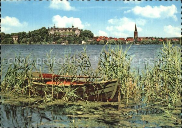 Ploen See Blick auf Schloss und Kirche