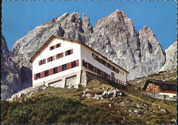 Gruttenhuette mit Ellmauer Halt