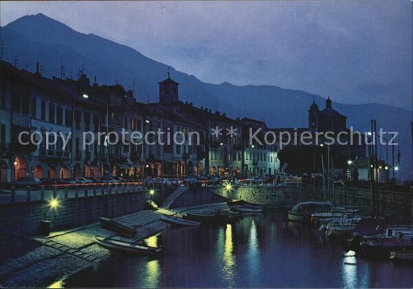 Cannobio Lago Maggiore Il porto di notte Hafen bei Nacht
