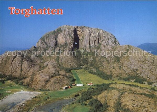 Bronnoysund Torghatten Helgelandskysten Berg