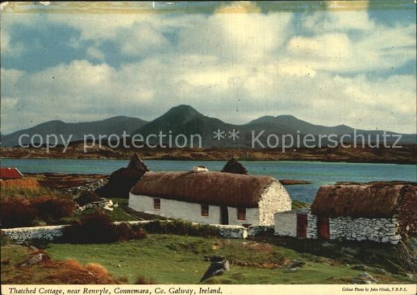 Galway Irland Thatched Cottage near Renvyle Connemara