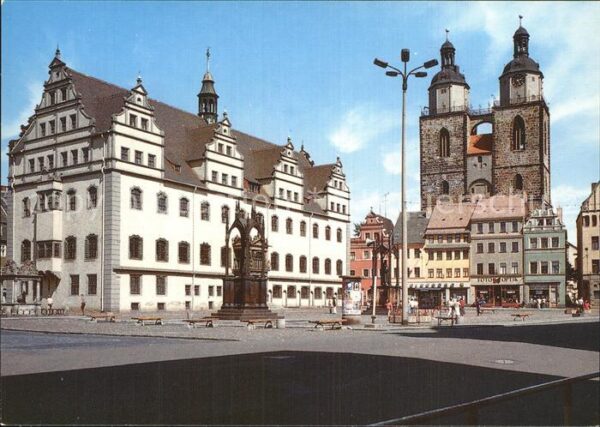 Wittenberg Lutherstadt Markt mit Rathaus und Stadtkirche Melan
