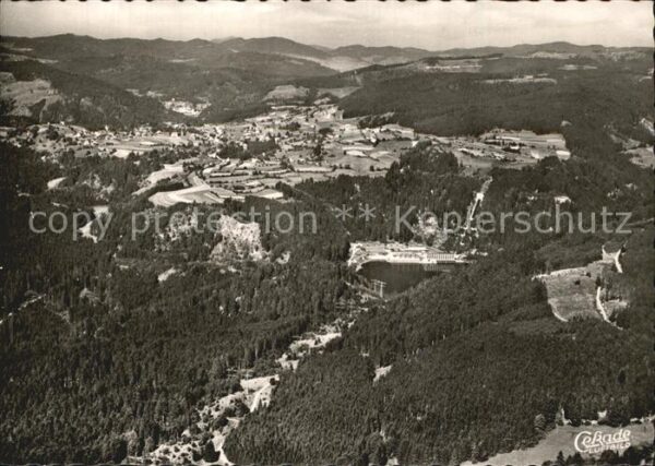 Haeusern Schwarzwald Kraftwerk mit Stausee Sankt Blasien