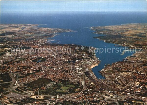 Kiel Luftaufnahme Stadt und Förde