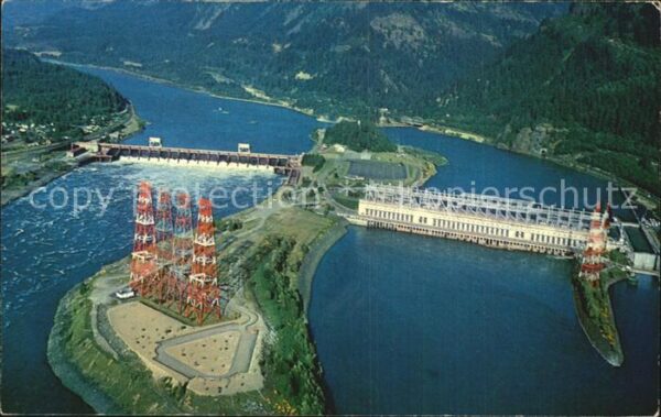 Hood River Bonneville Dam over the Columbia River