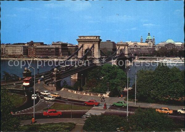 Budapest Lanchid Kettenbrücke Donau