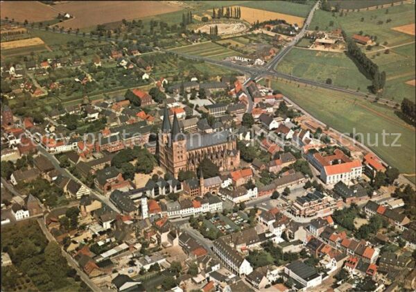 Xanten Fliegeraufnahme Stadt und römisches Amp