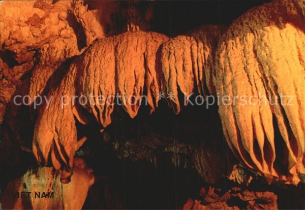 Hoehlen Caves Grottes Ha Long Bay Vietnam Stalactite Hoa Cuon