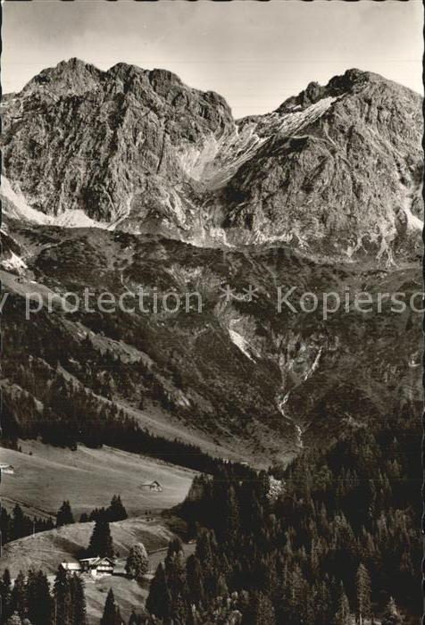 Mittelberg Kleinwalsertal Alpengasstätte Bergheim