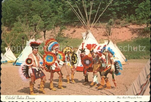 Kanada Colorful Indian Dancers