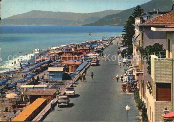 Bordighera Lungomare e spiaggia
