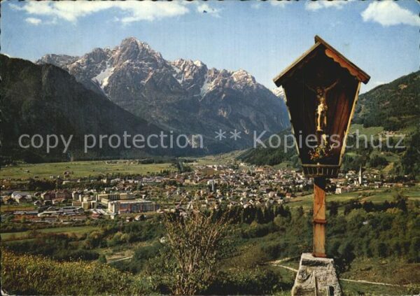 Lienz Tirol mit Spitzkogel und Wegekreuz