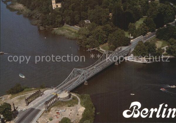 Berlin Glienicker Brücke Fliegeraufnahme