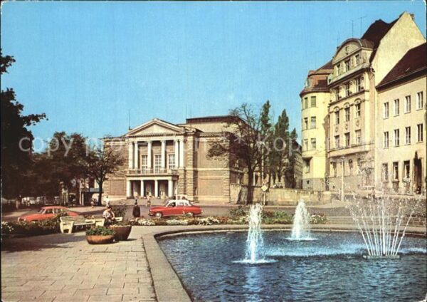 Halle Saale Theater des Friedens Springbrunnen