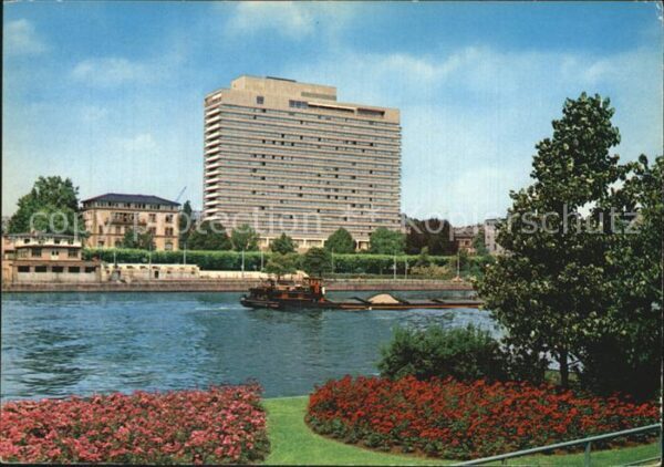 Frankfurt Main Mainpartie mit Hotel Frankfurt Intercon