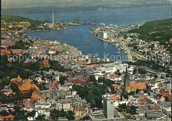 Flensburg Stadt Hafen und Förde Fliegeraufnahme