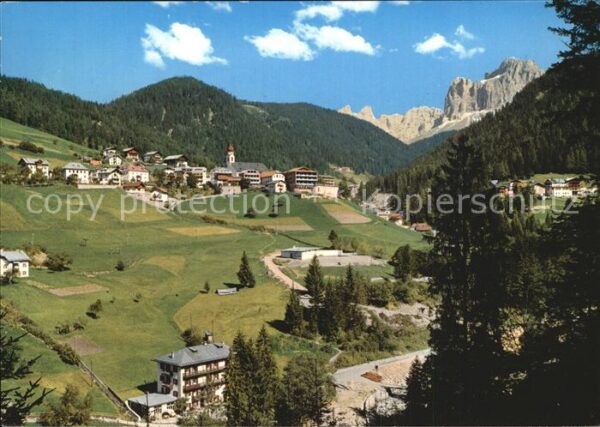 Welschnofen Suedtirol mit dem Rosengarten