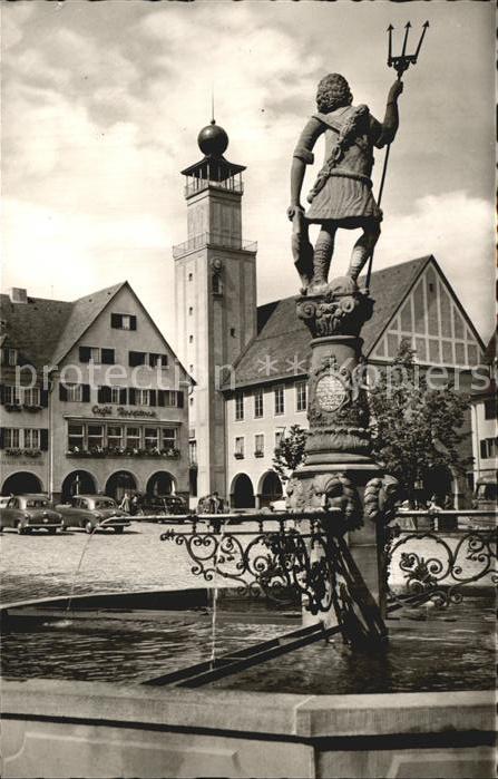 Freudenstadt Rathaus mit Neptun Brunnen