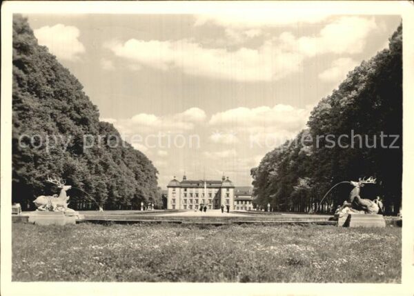 Schwetzingen Schlossgarten Hirschgruppe mit Schlossb