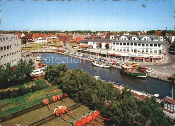 Buesum Nordseebad Blick vom Leuchtturm auf den Alten Hafe