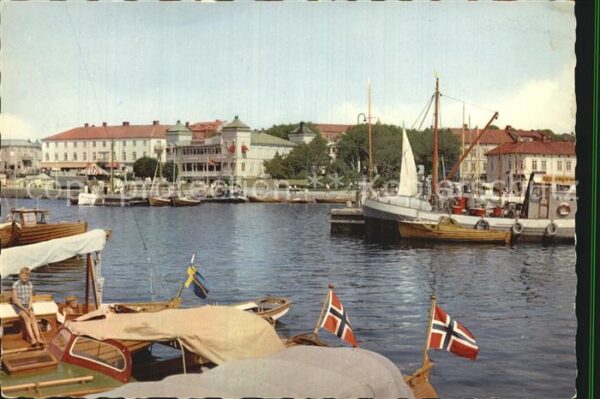 Stroemstad Södra Hamnen med Restaurant Skagerack
