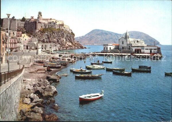 Isola di Lipari Marina corta e castello Uferstrasse Sch