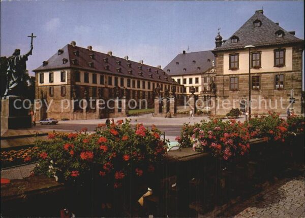 Fulda Stadtschloss mit Bonifatiusdenkmal Baro